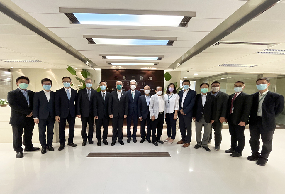 071667811993983173.jpg S 拜訪土地工務局會.jpg