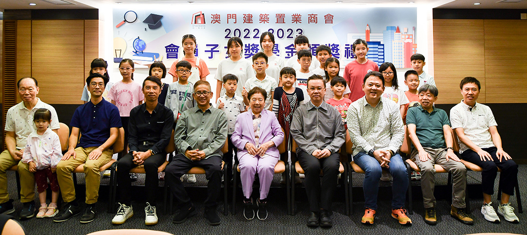 191697702242307419.jpg VOV_9494.jpg